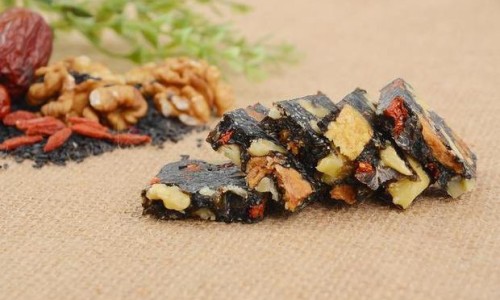脸上烫了一个红印子-脸上不小心烫了一下网- 脸被烫了怎么办知识,分享脸上不小心烫了一下会留疤吗